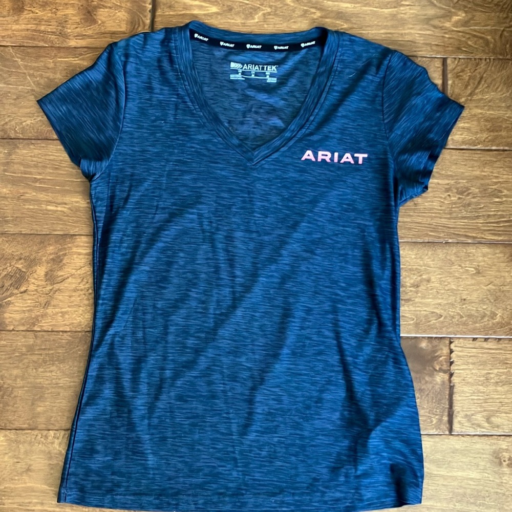 NWOT Ariat Tee